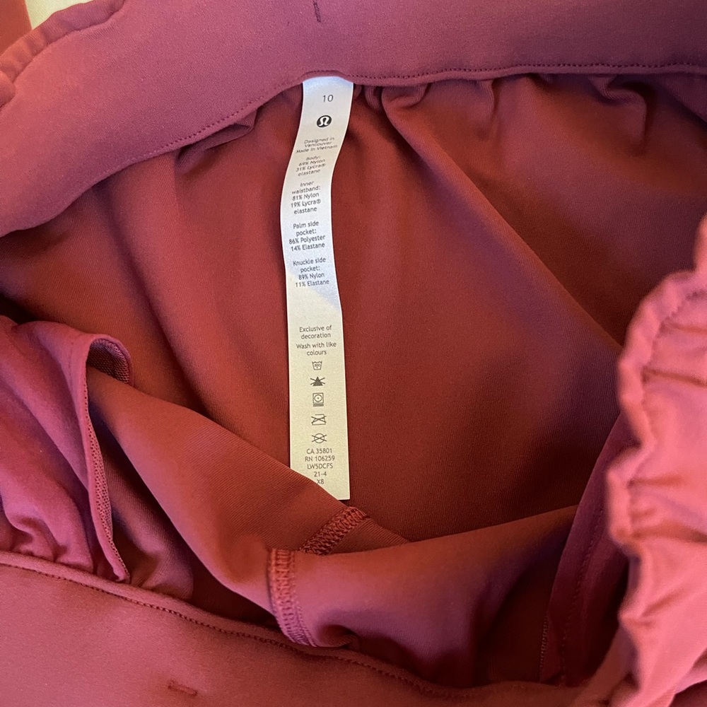 Lululemon On The Fly Joggers - Red Beyond - PANTS CA 35801 RN 106259 X8 Size 10